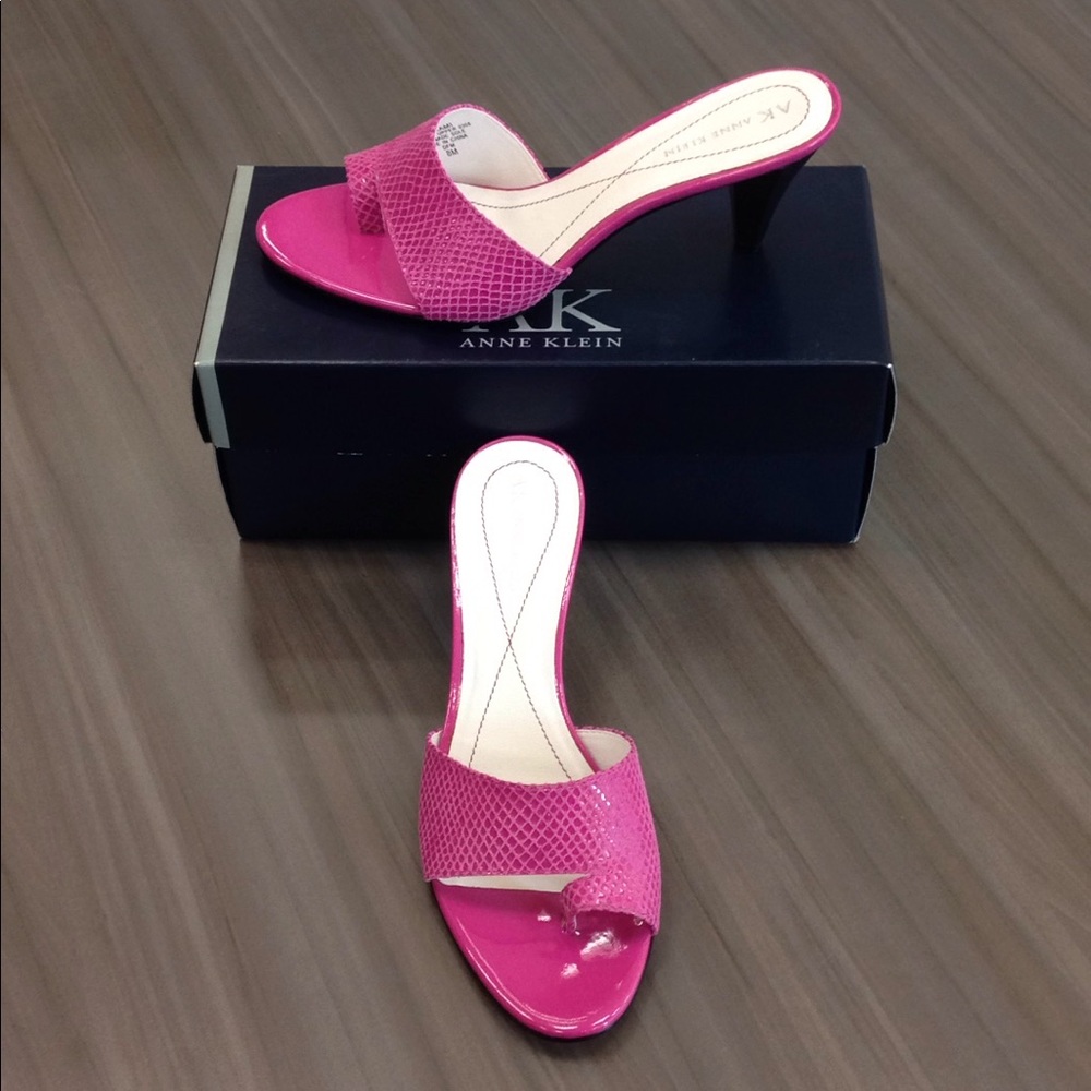 NIB! AK ANNE KLEIN Kami Toe-Ring Slides, Rose, 8M